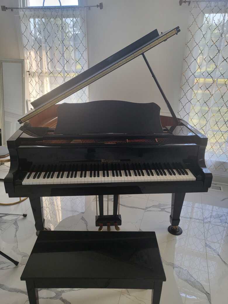 Bergmann piano
