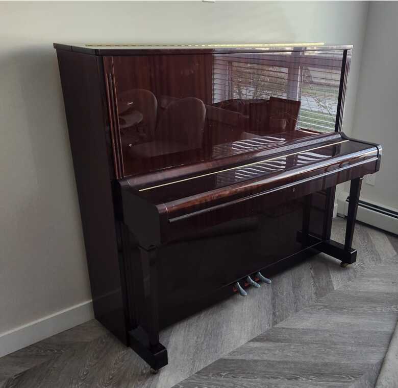 Petrof 125 G1 European Upright 2006 - Excellent condition