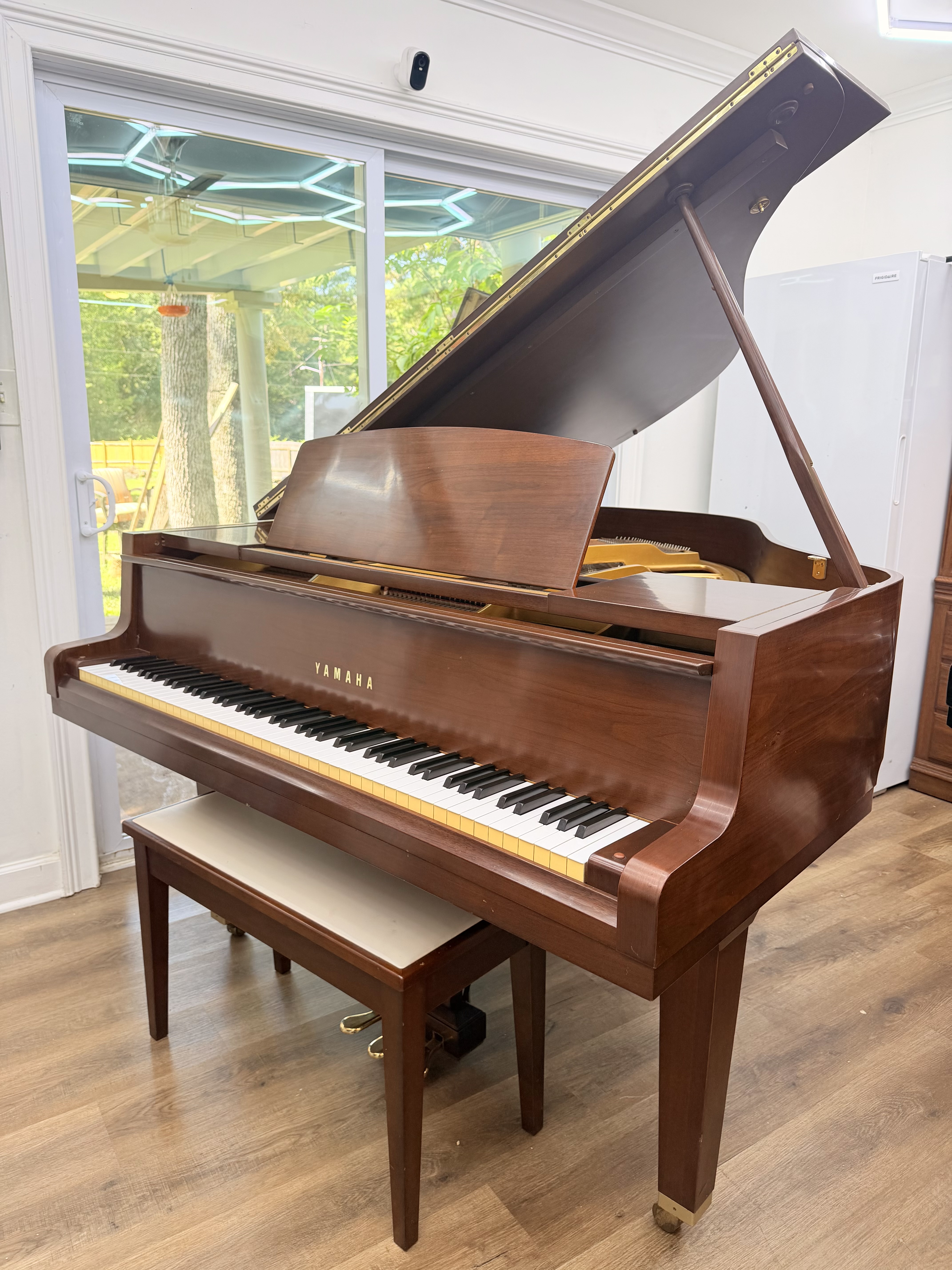 Yamaha GH1 Satin Grand Piano