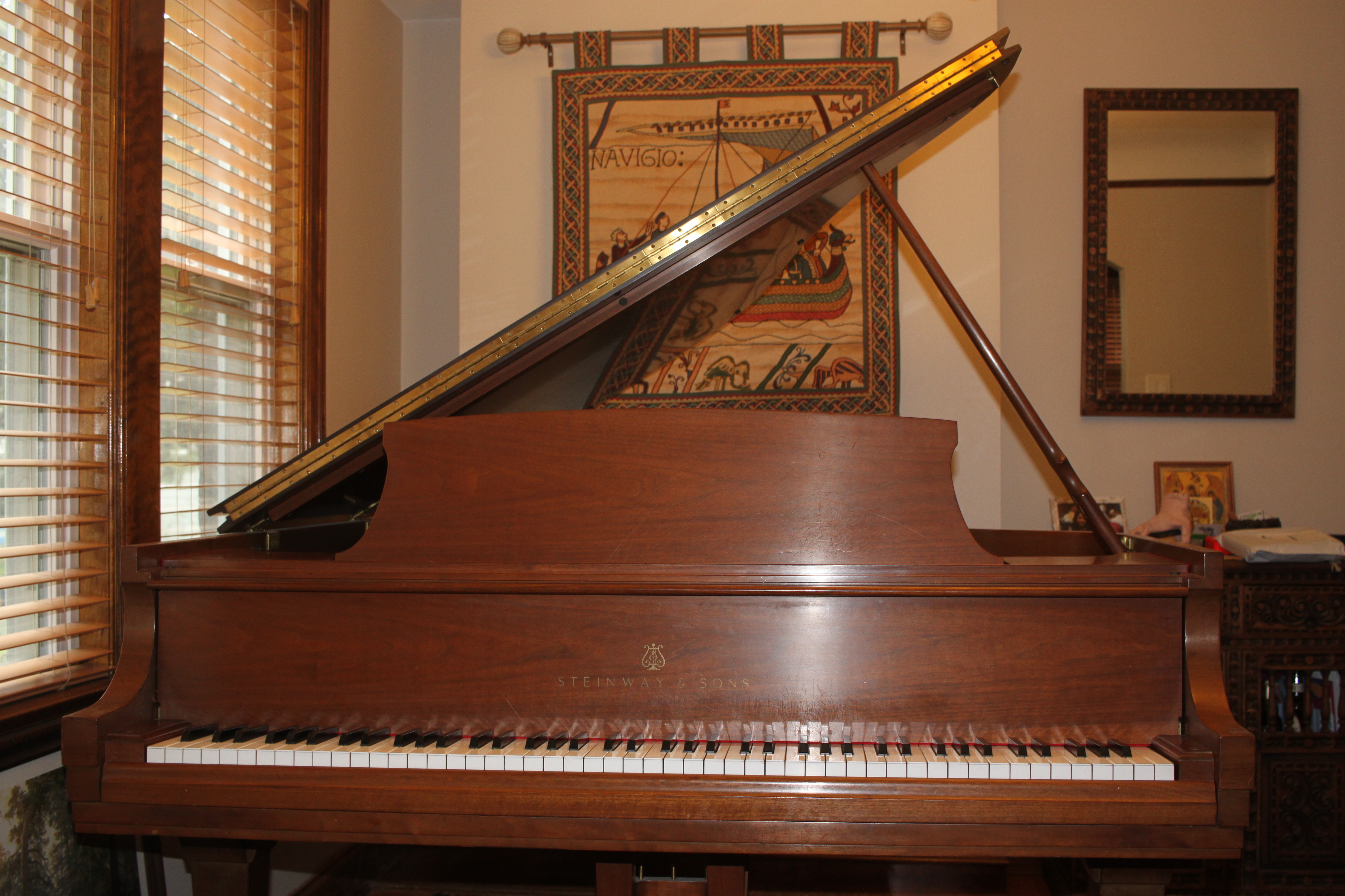Steinway Model M 1985 