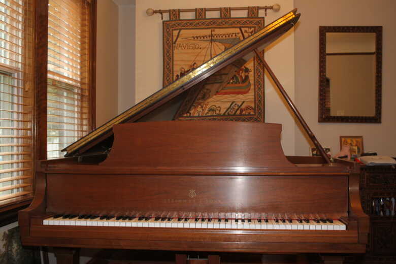 Steinway Model M 1985 