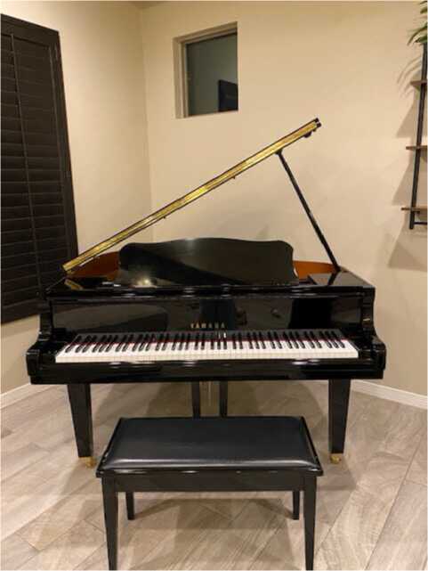 Yamaha GB1K Baby Grand Piano with Bench