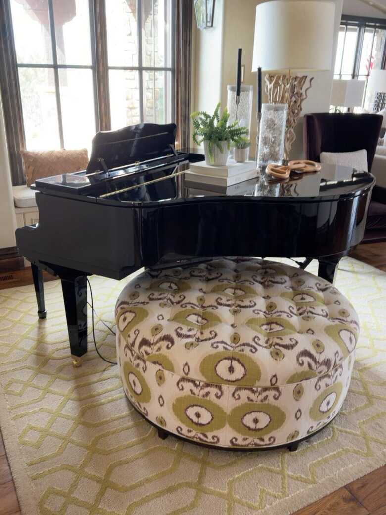 Yamaha GA1 Baby Grand Piano – Polished Ebony with Disklavier