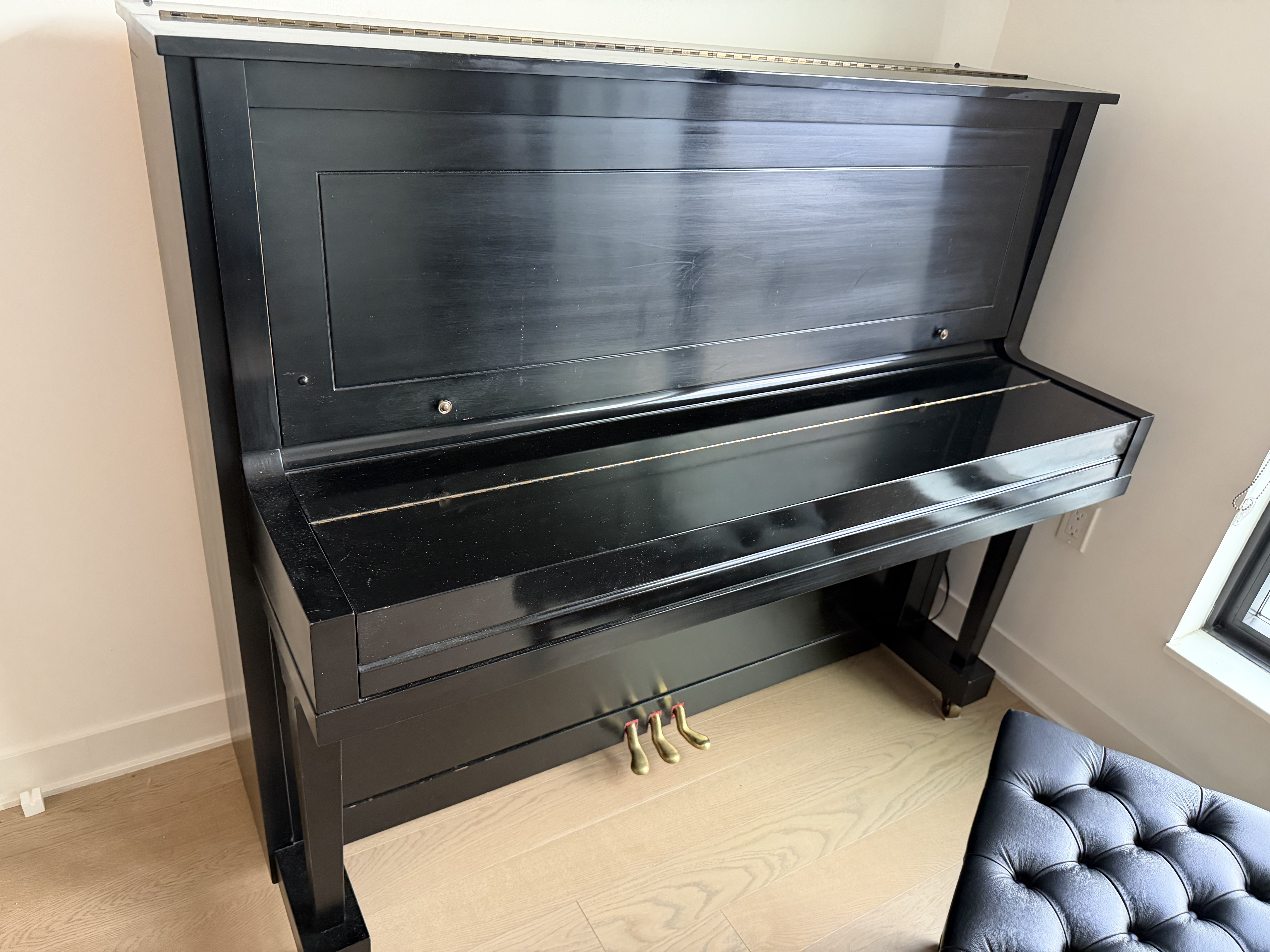 1985 Steinway & Sons Model K-52 Upright – Ebony Satin