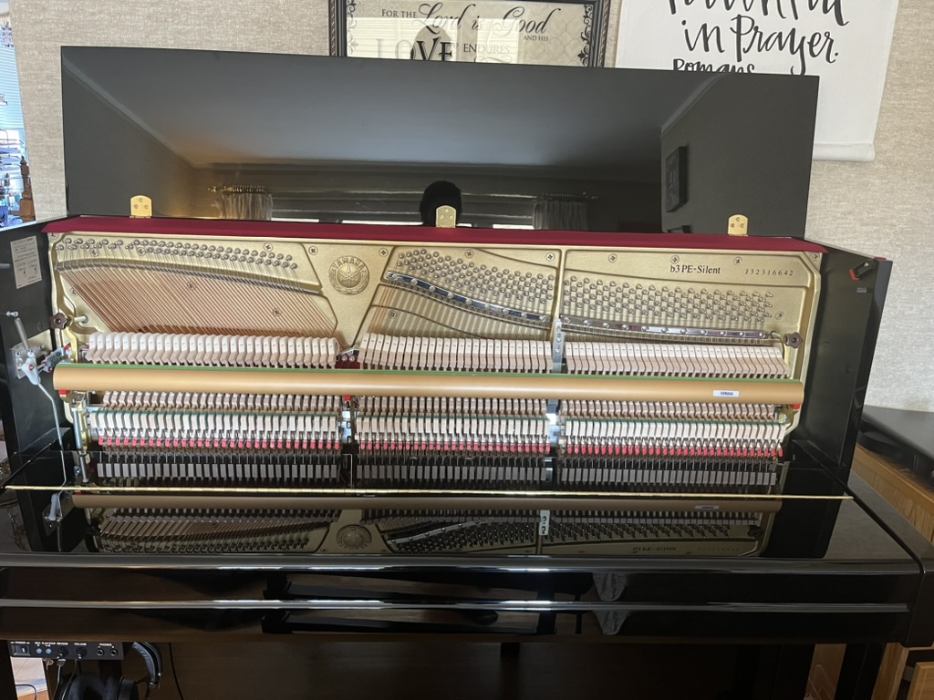Yamaha b3 Silent Upright Piano 48" height