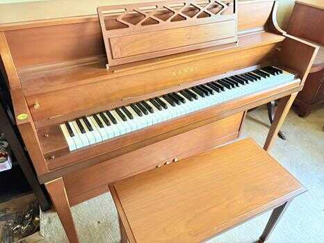  KAWAI SPINET PIANO AND BENCH