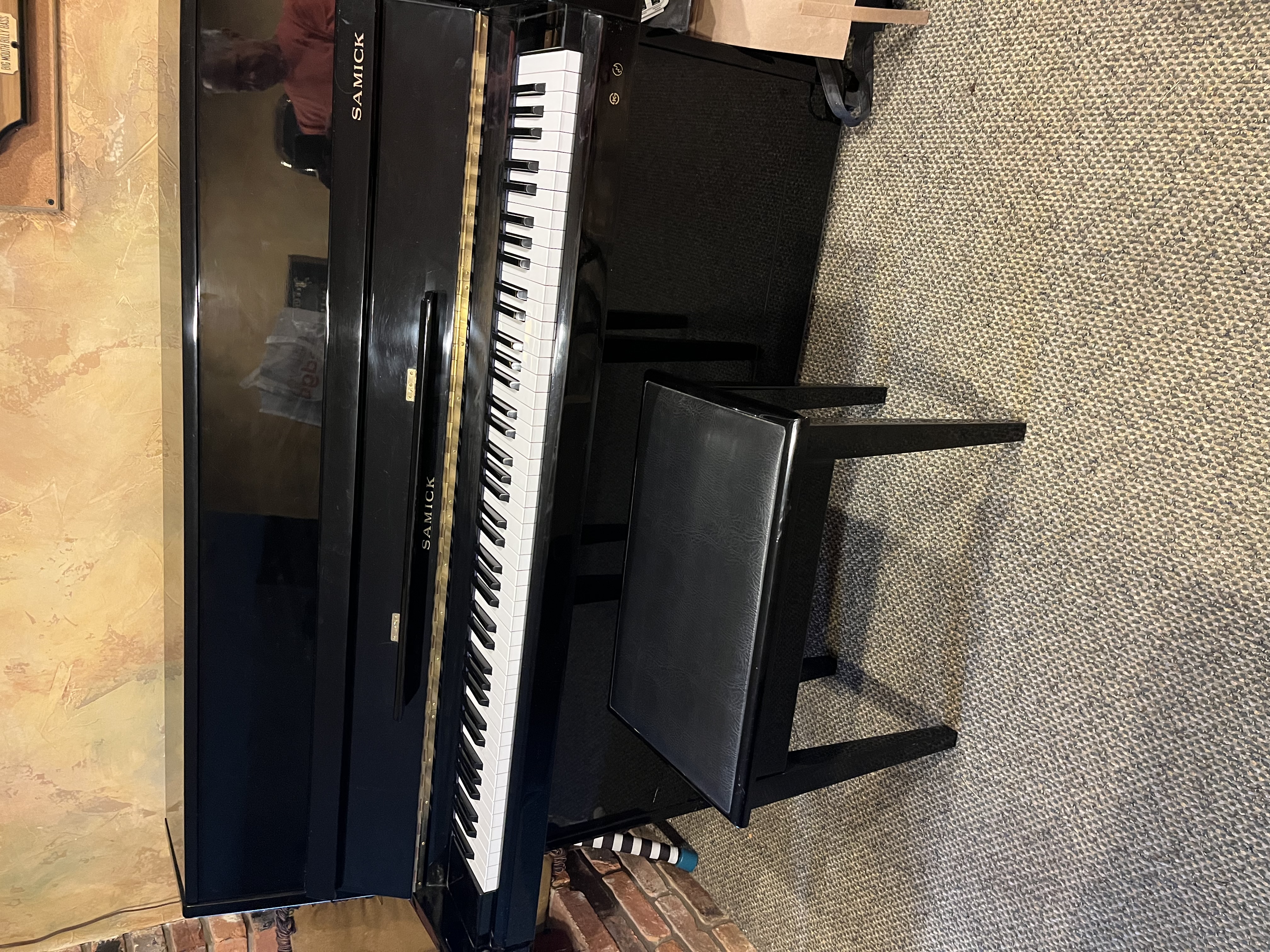 Samick Upright