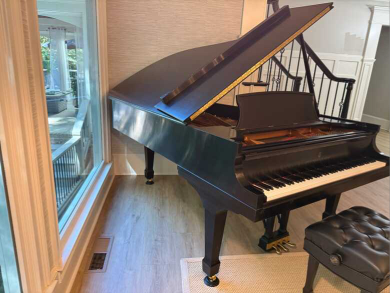 Beautiful **2001 Steinway & Sons Model B 6’11” grand piano**