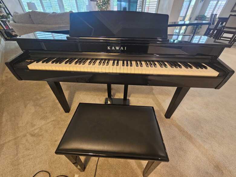 Compact Grand Design Kawai DG30