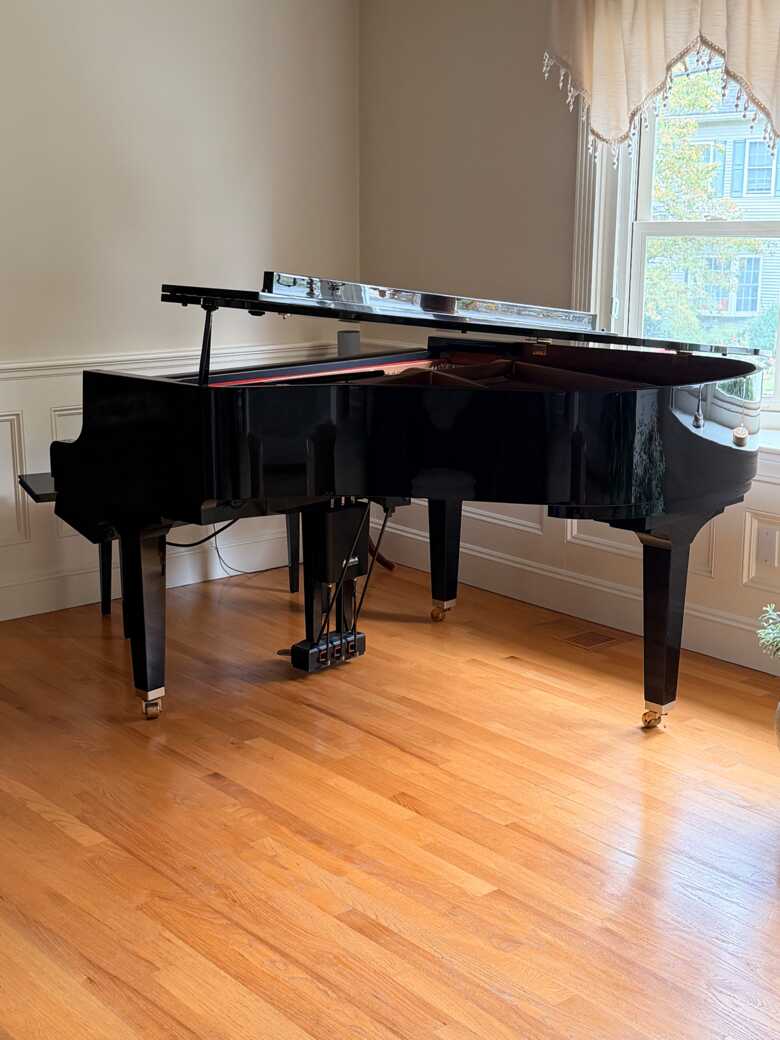 Yamaha Disklavier Baby Grand