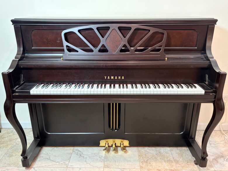 2007 Yamaha M30 Satin Black Walnut