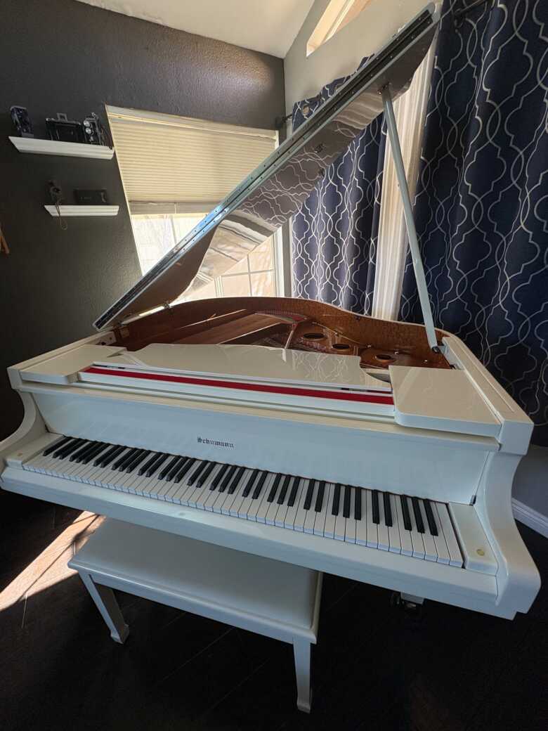 4’9” High Gloss White Baby Grand Schumann Piano with Bench