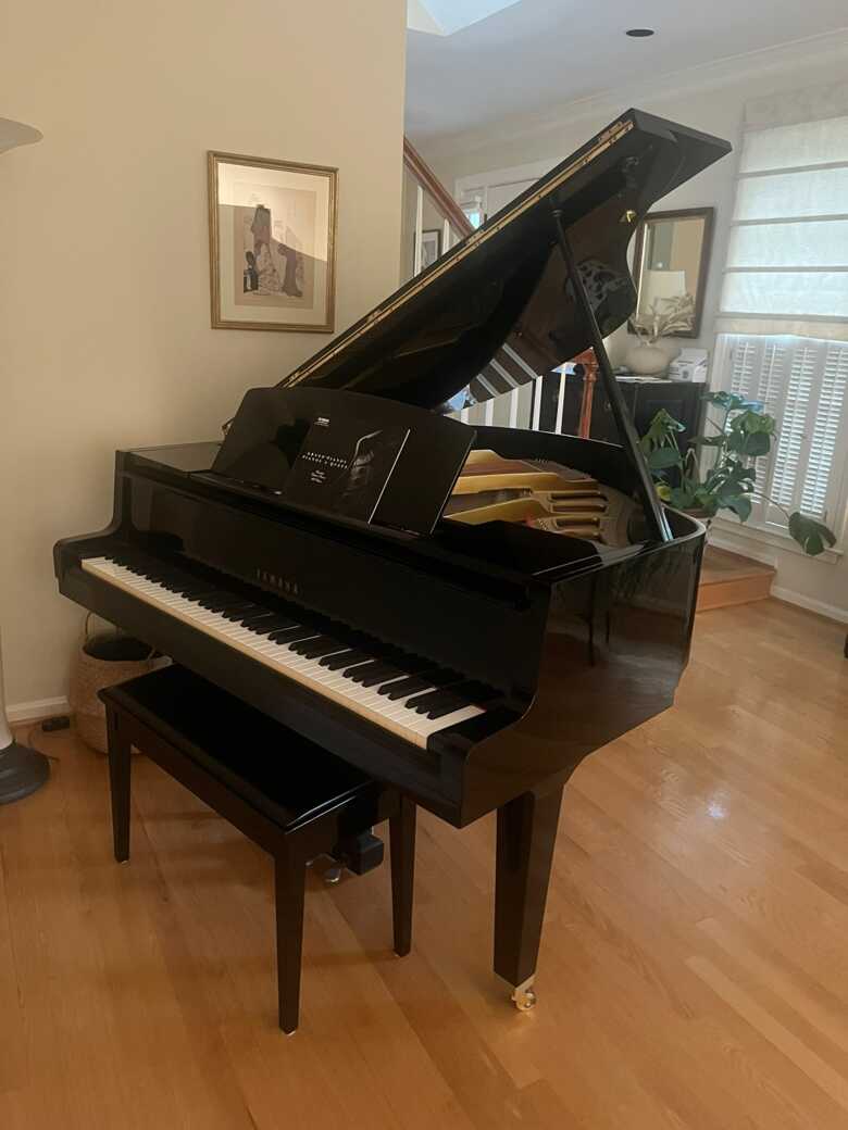 Yamaha Baby Grand GH1-  Beautiful Condition 
