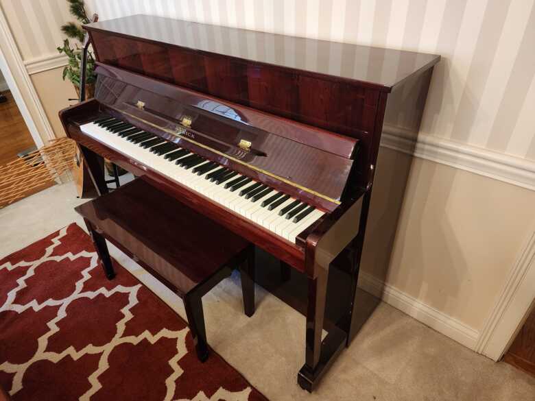  Samick Upright Piano