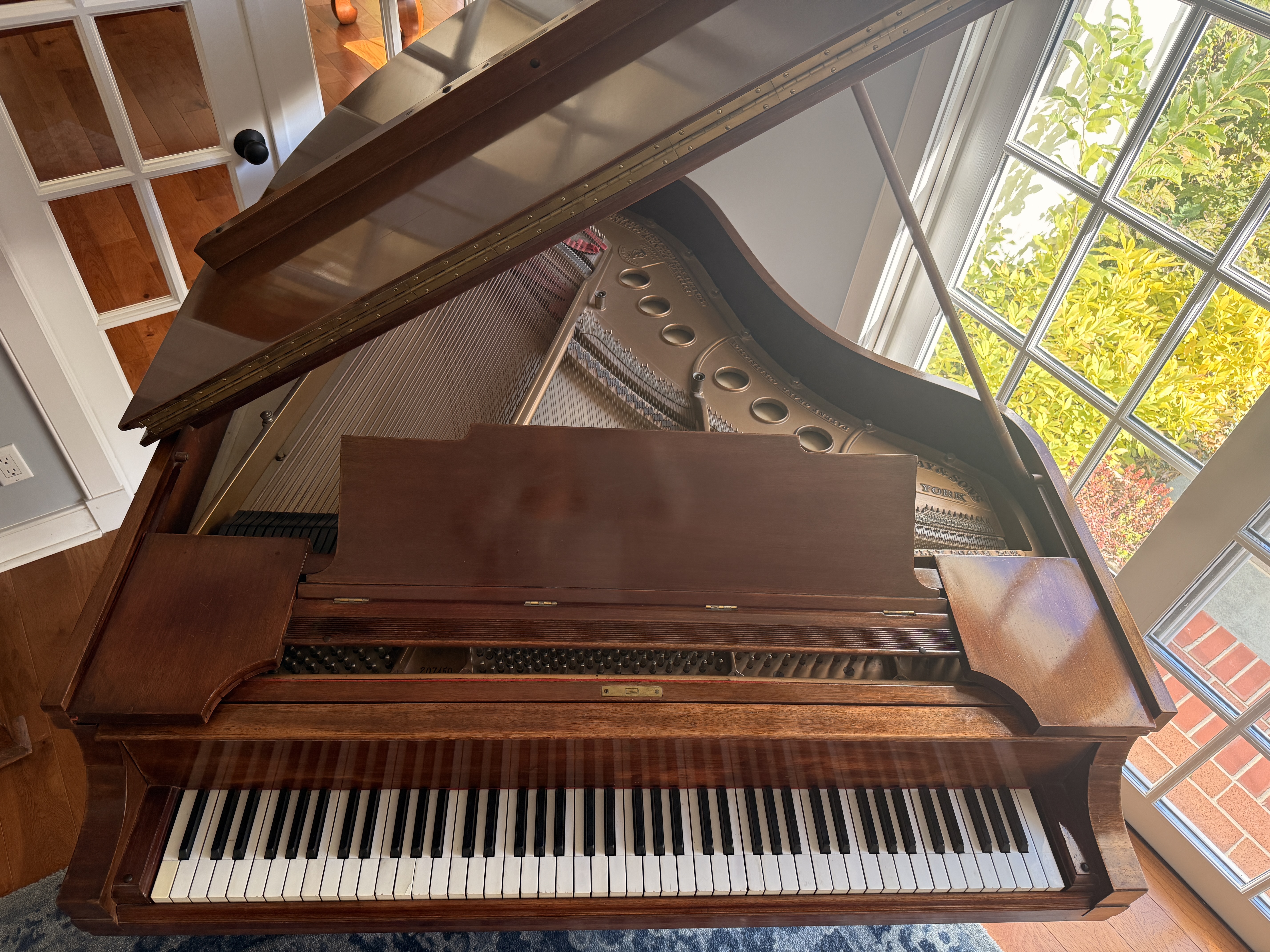 Stunning 1921 Steinway Model M in mahogany serial #207450