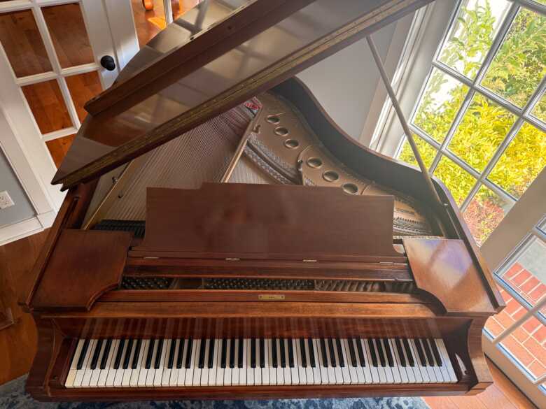 Stunning 1921 Steinway Model M in mahogany serial #207450