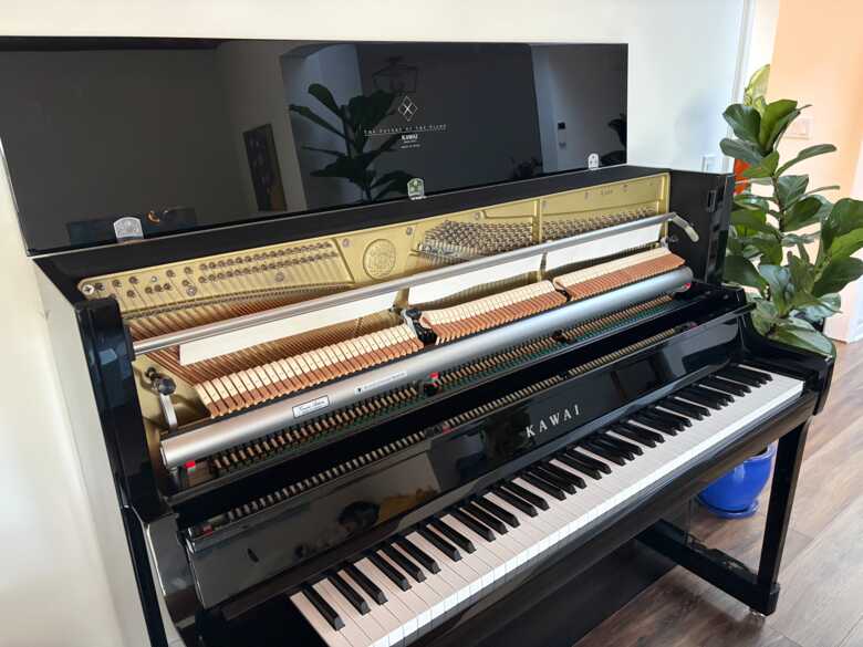 2021 Kawai K-400 with 5 year factory warranty