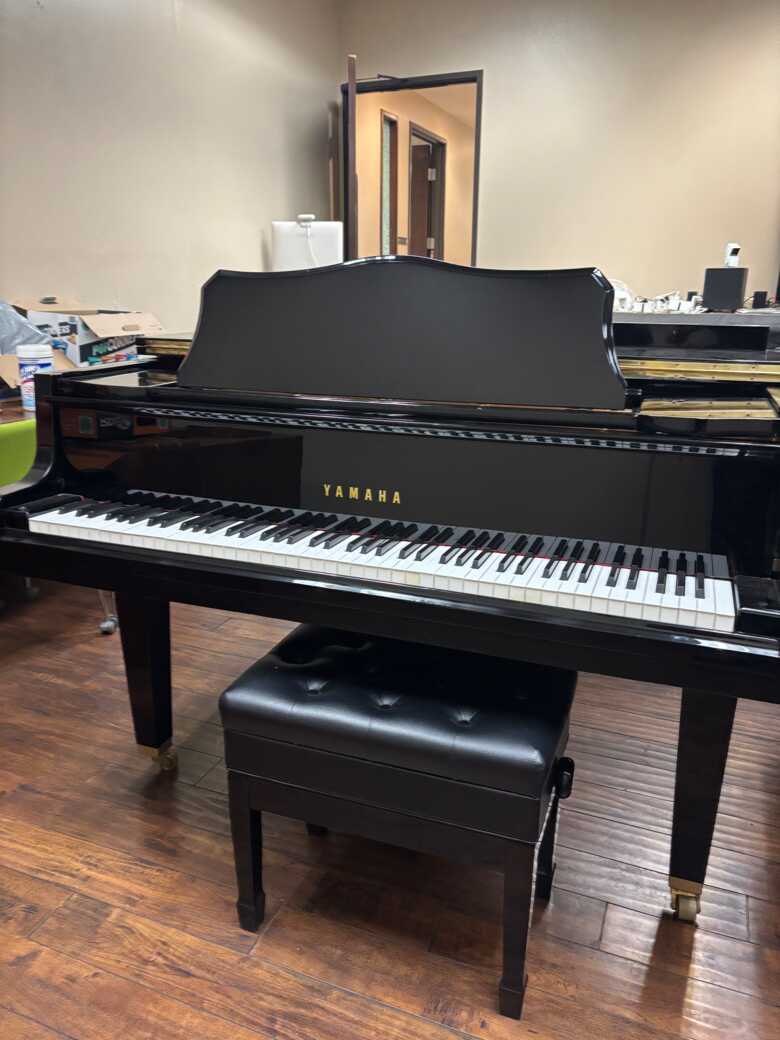 Beautiful 1995 Yamaha GH1B Baby Grand Piano (5'3") – Made in