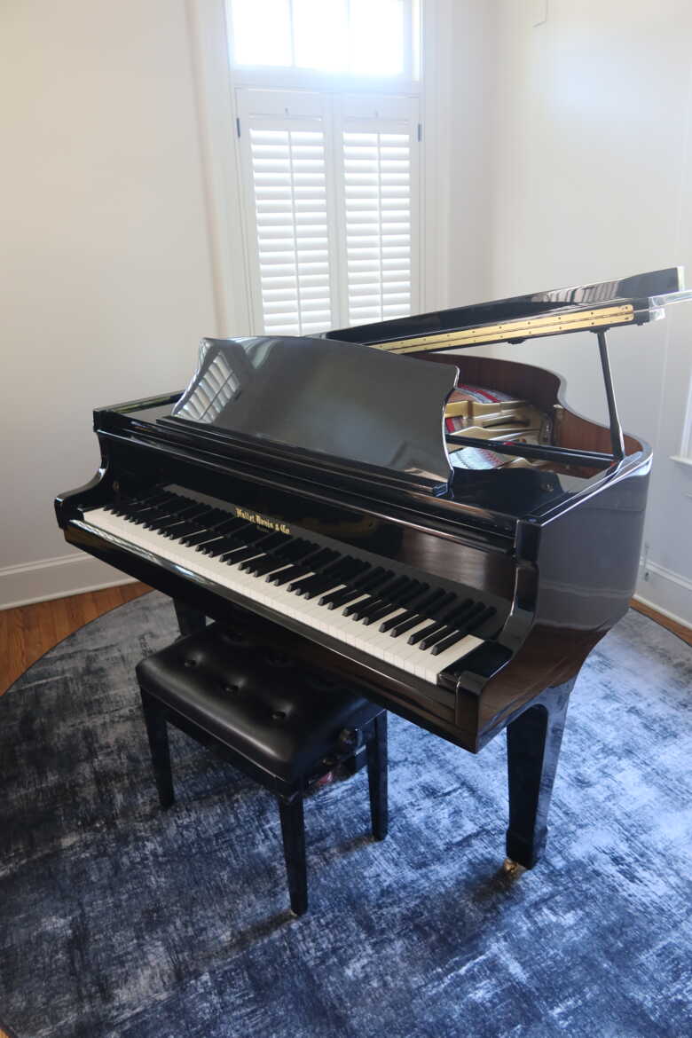 Hallet & Davis 5 Foot Baby Grand in Good Condition