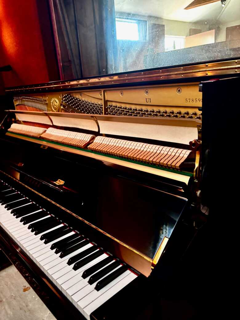 1998 Yamaha U1 48" Professional Upright Piano – Exceptional 