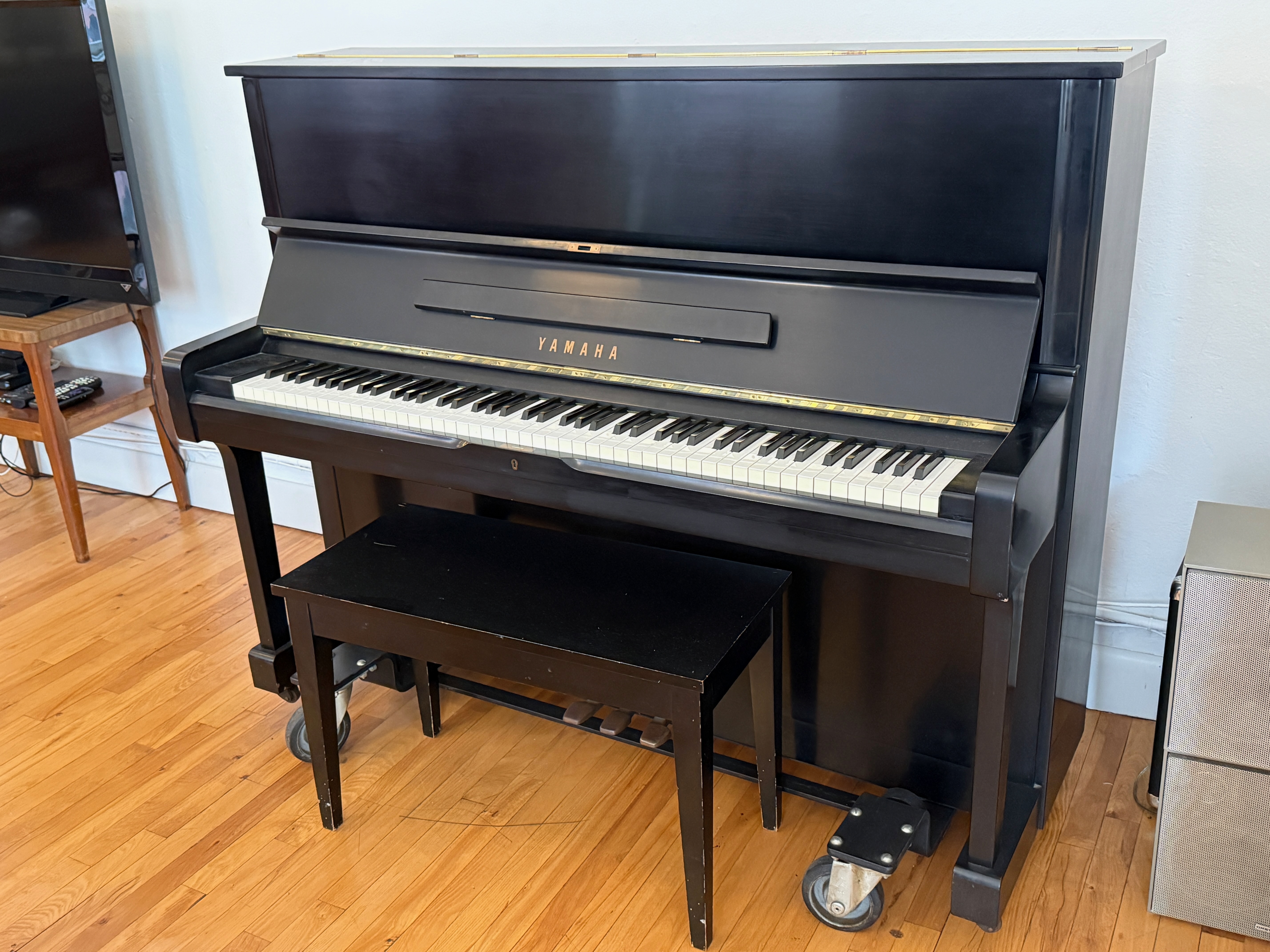 1978 Yamaha U1 Professional Upright – One Family, Technician