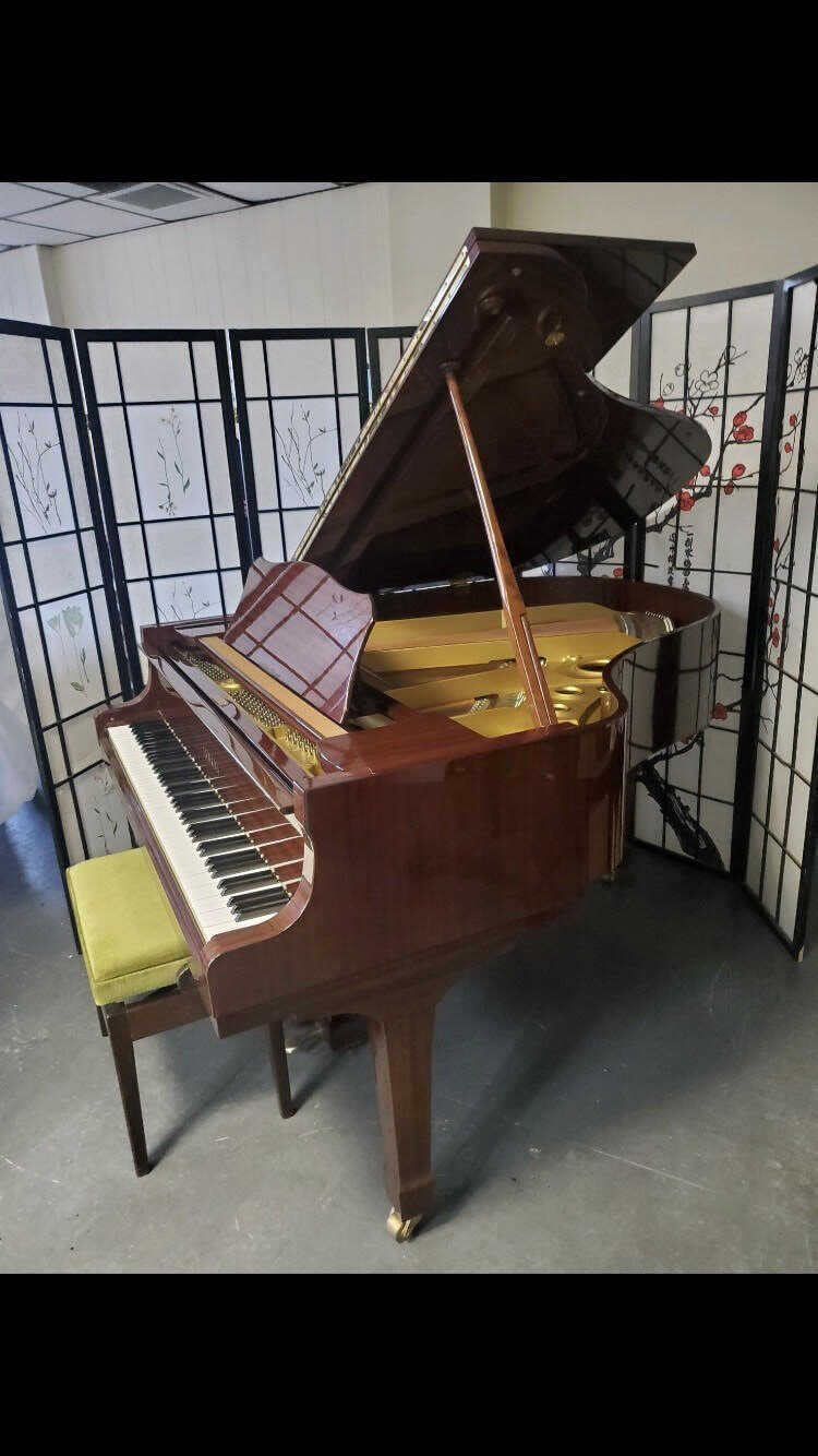 Yamaha Grand Piano G2 5'8" 1981 FOR SALE! Reddish Mahogany