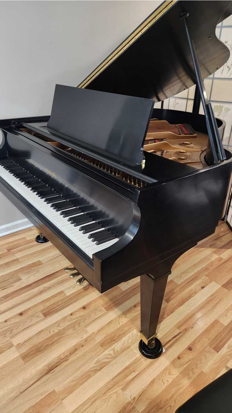 BALDWIN GRAND PIANO MODEL R 1984