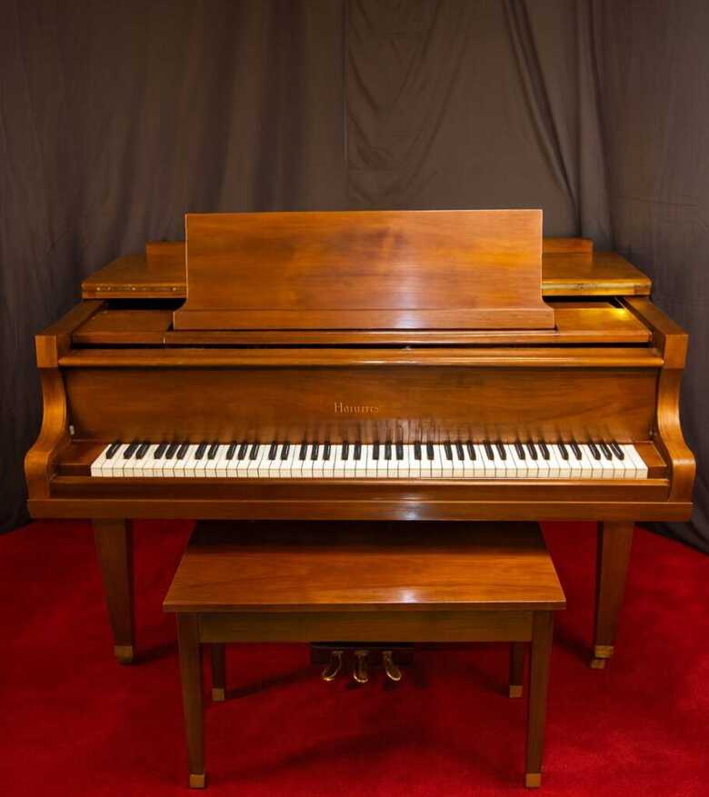 Howard Made By Kawai, Beautiful Walnut, 5'10" *WARRANTY*