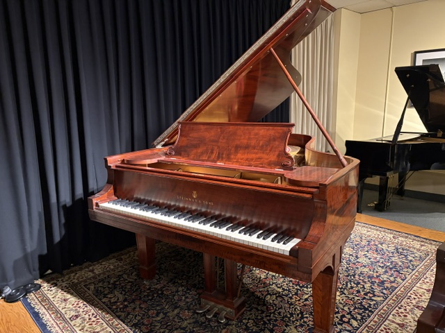 EXQUISITE STEINWAY B TIGER MAHOGANY