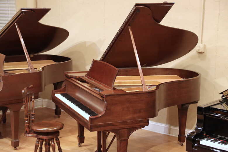 Reduced! Fully restored Steinway in brown mahogany [VIDEO]