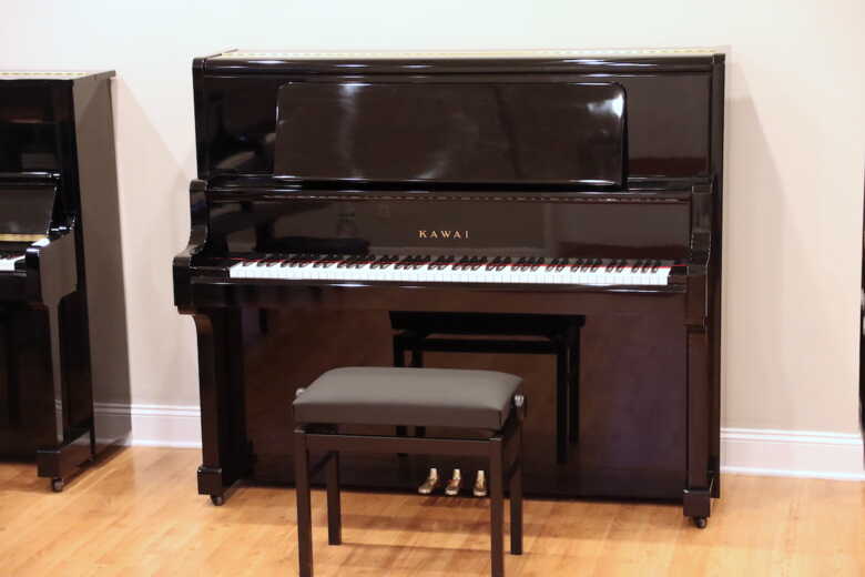 Flagship model, predecessor to K-800, refurbished