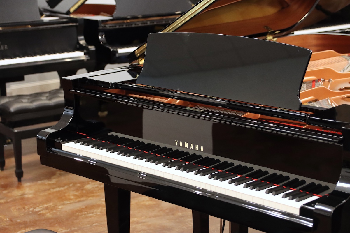 Yamaha C7X in like-new condition