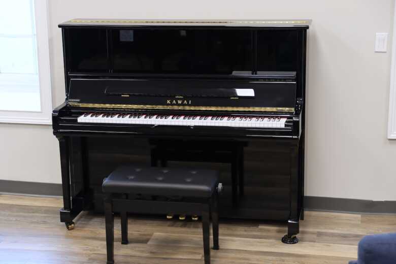 Kawai Professional upright piano, predecessor to K500