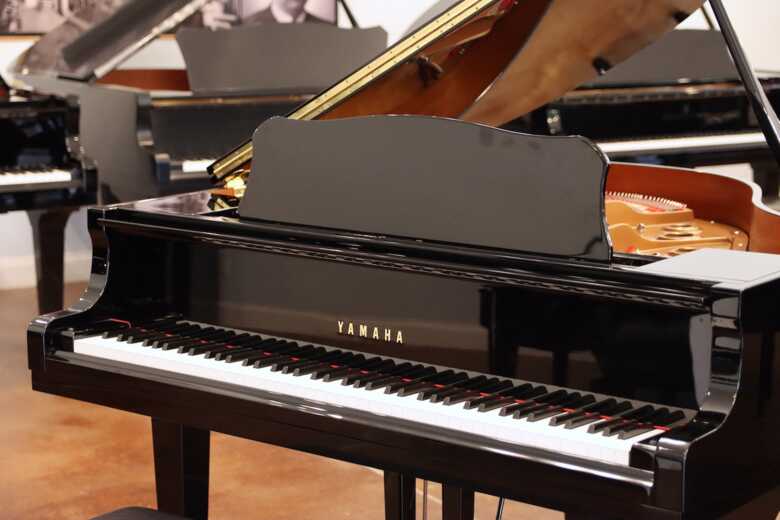 Yamaha baby grand...young & well prepped