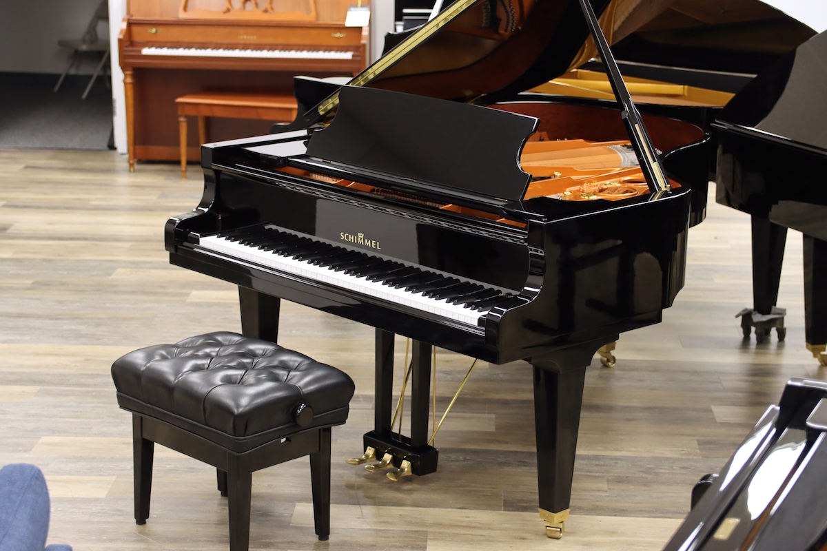 Signed Schimmel "Konzert" in Like-New condition
