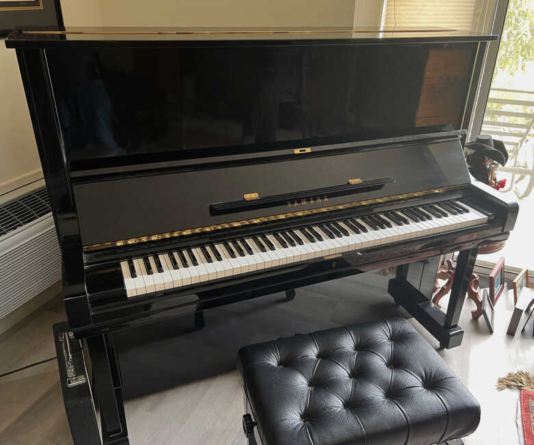 Yamaha Model U3 Professional Upright Piano -Excellent 