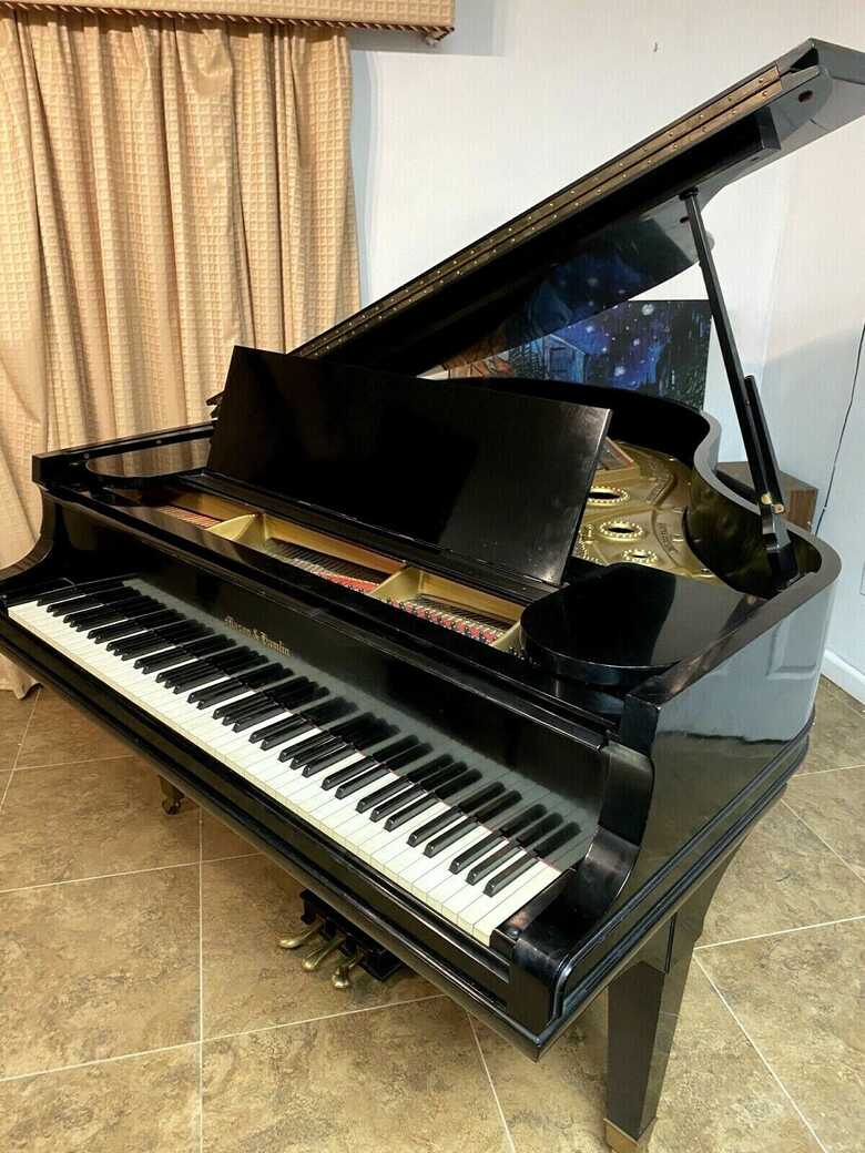 Mason Hamlin 5'8 model A piano & Steinway key felt cover