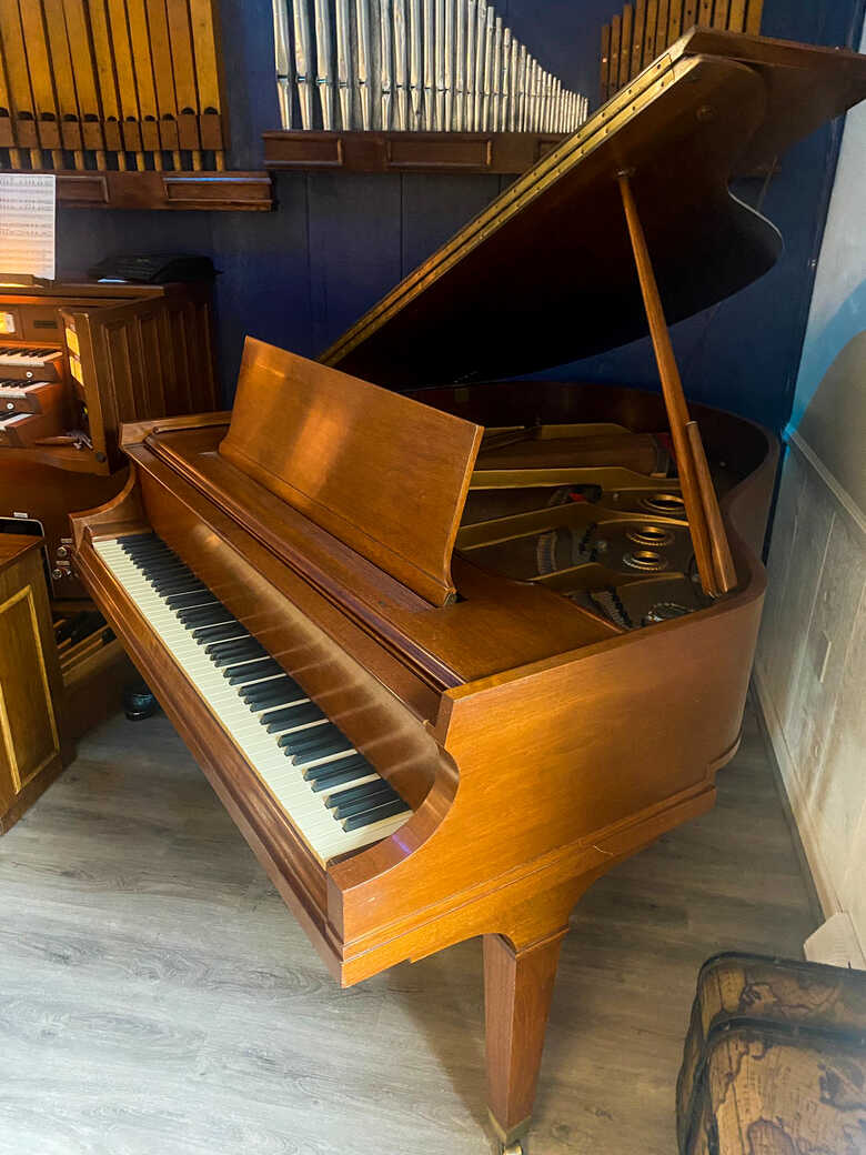 US made high quality Baldwin M baby Grand piano 5'2''
