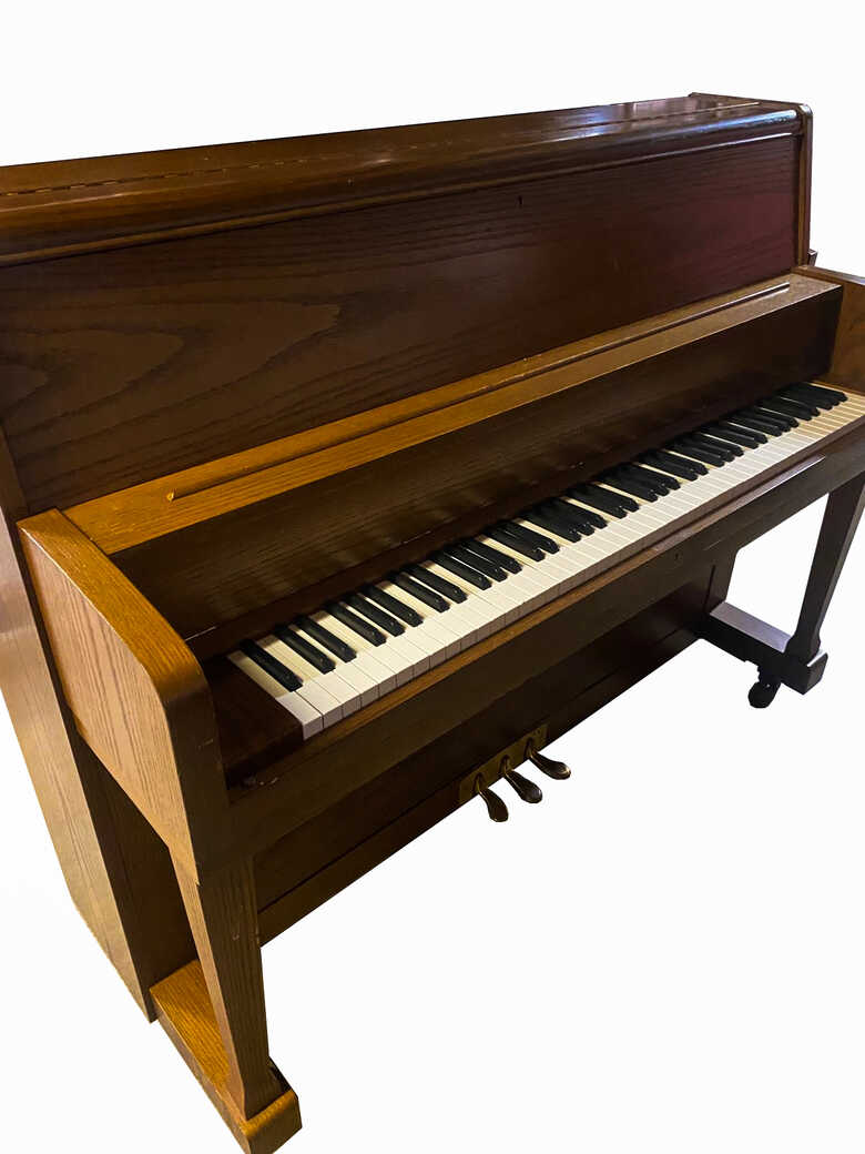 Classic 46'' upright piano Kawai model UST-7