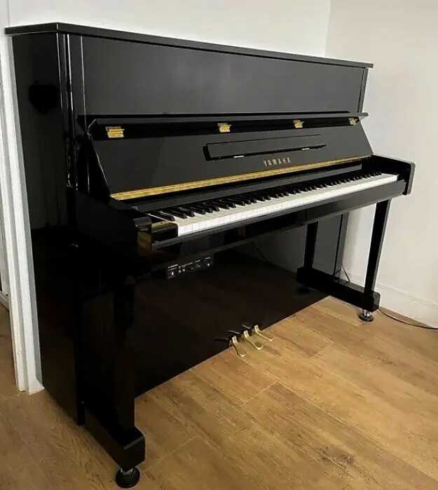 2013 upright piano Yamaha B3 PE-Silent system