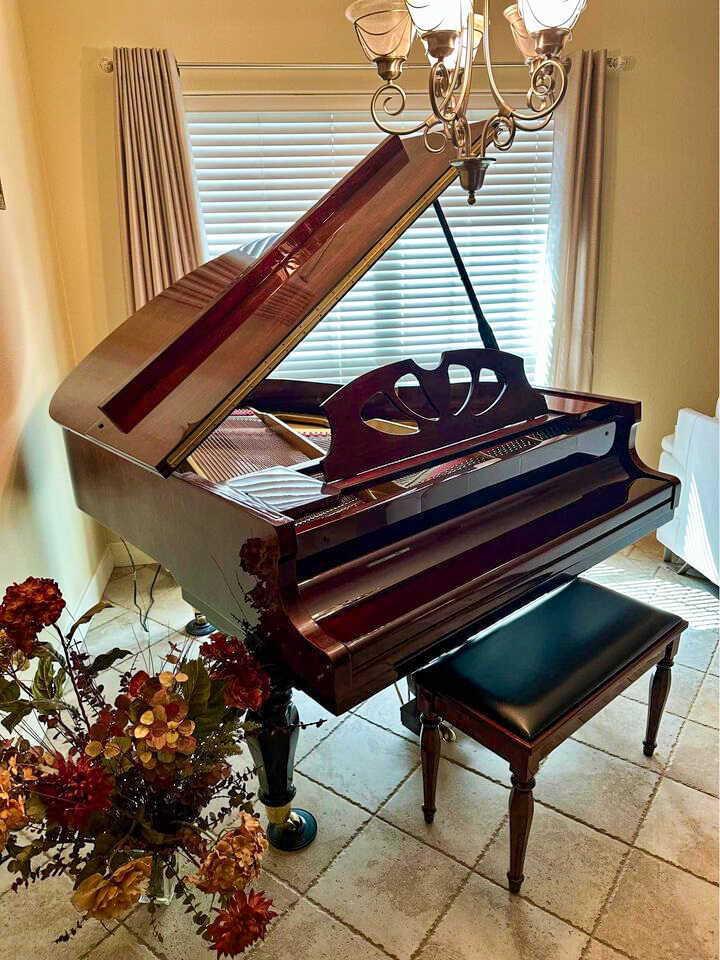 Nordiska 5'5'' baby grand piano