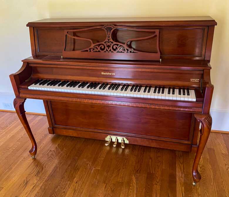 Excellent BALDWIN Hamilton 45'' upright piano