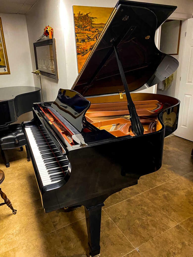 Bluetooth self player 6'1'' grand piano by Young Chang