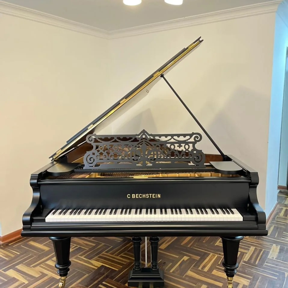 Grand piano C. BECHSTEIN MODEL IV concert german piano