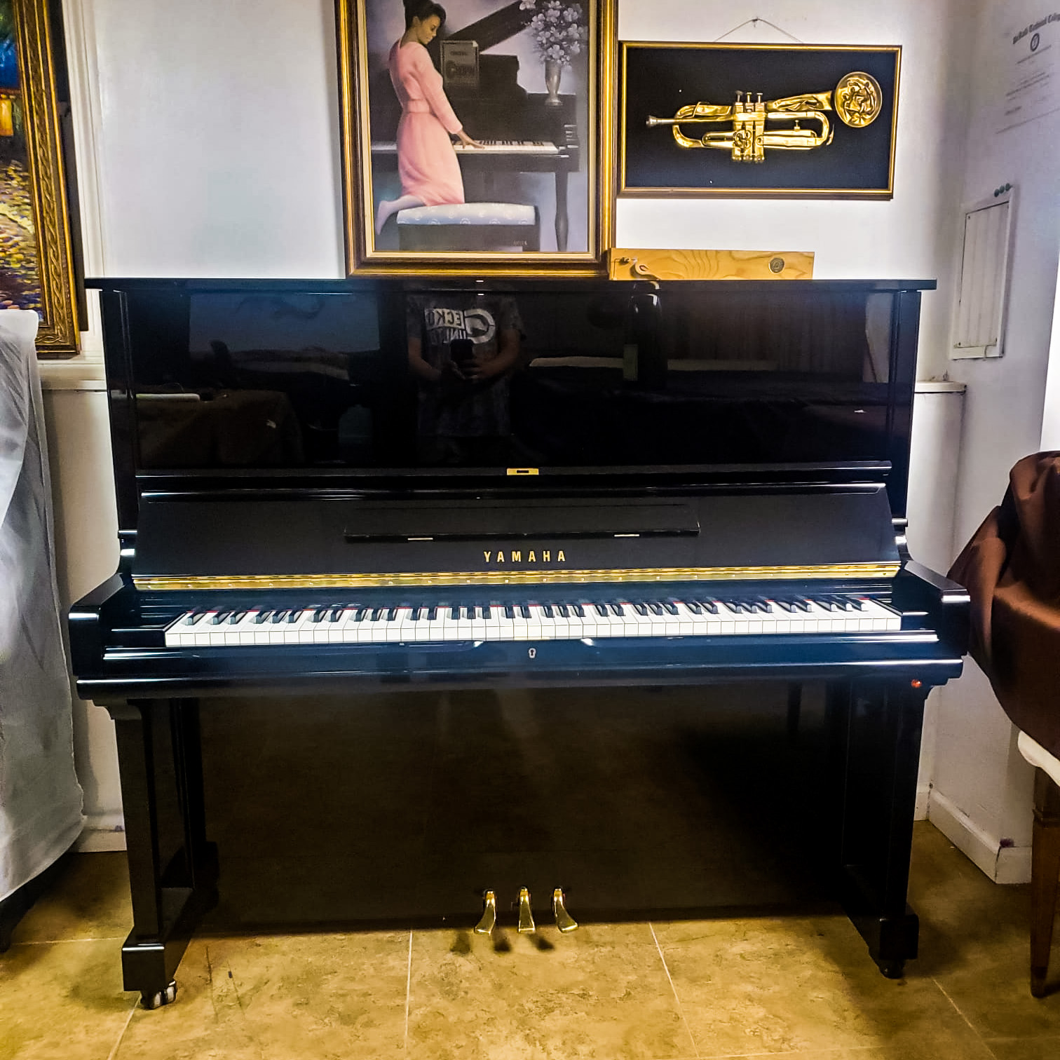 Yamaha U3 Upright Piano (52") – Glossy Black, Perfect Condit