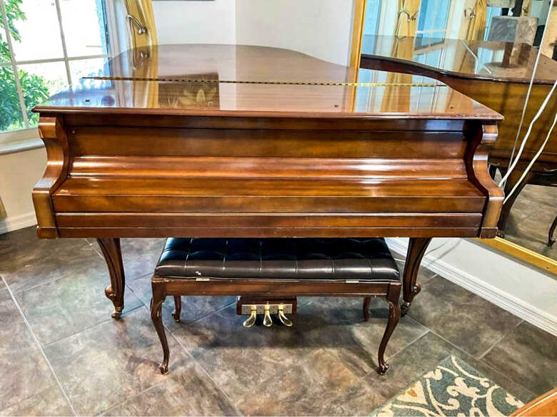 Kimball Viennese Classic Grand Piano 5'8" 