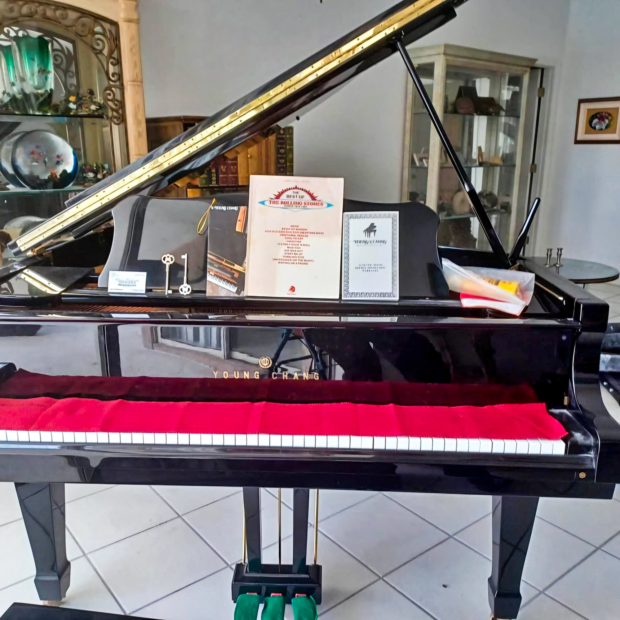 Immaculate Baby Grand Piano – 5'5" Young Chang