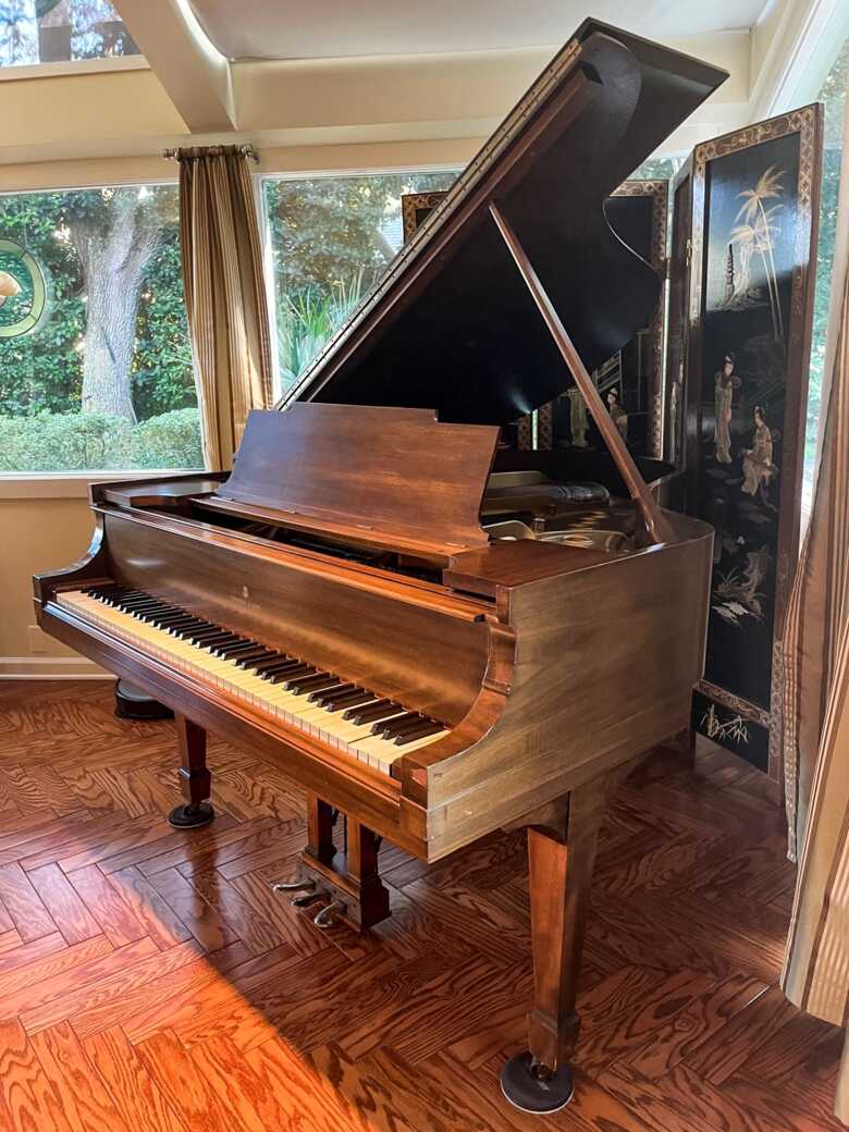 Exceptional Steinway & Sons Model M Grand Piano - Mahogany