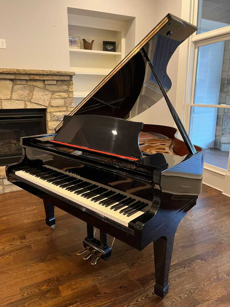 Kawai KG-2 Grand Piano – 5'10" Gloss Black