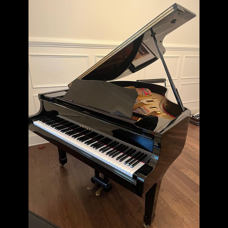 Yamaha G2 Grand Piano 5’7″ – Excellent Condition